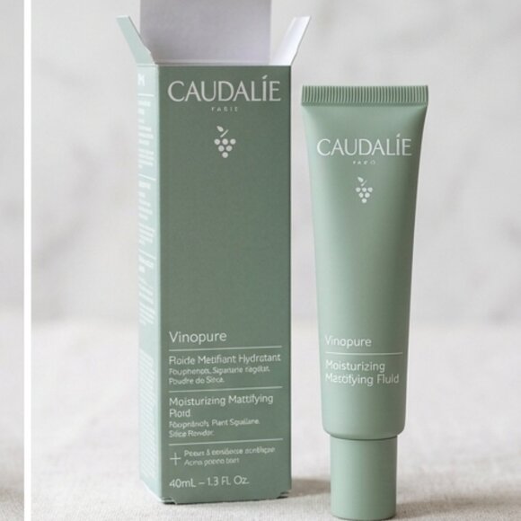 NEW Caudalie Vinopure Mattifying Moisturizer for Acne-Prone Skin - Picture 3 of 3